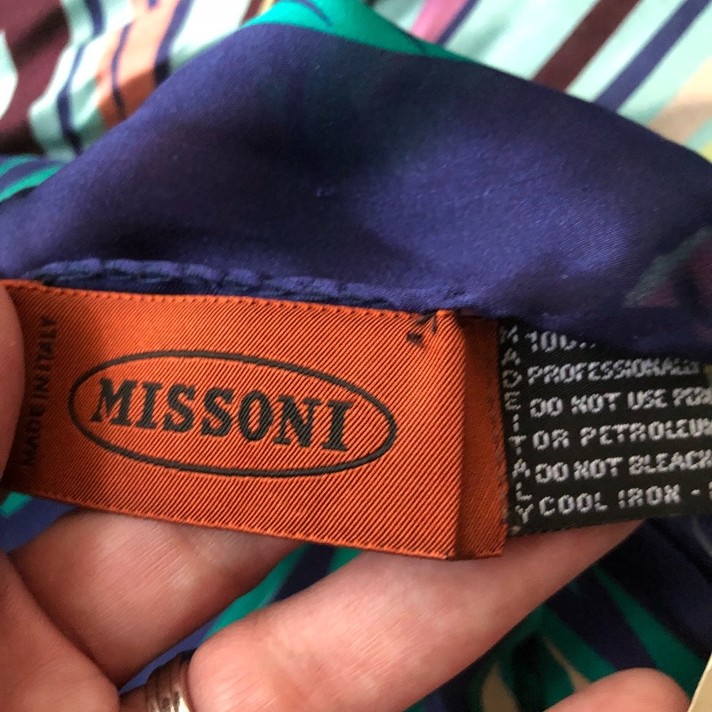 Authentic Missoni scarf - Picture 3 of 4